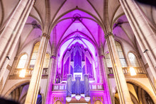 Laden Sie das Bild in den Galerie-Viewer, 15095 Die Orgel von St. Cornelius in Viersen-Dülken - Organist: Giovanni Solinas