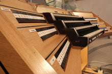 Laden Sie das Bild in den Galerie-Viewer, 15095 Die Orgel von St. Cornelius in Viersen-Dülken - Organist: Giovanni Solinas