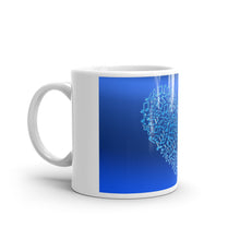Laden Sie das Bild in den Galerie-Viewer, White glossy mug