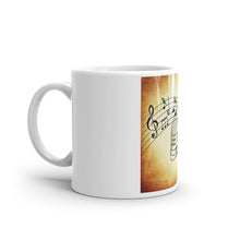 Laden Sie das Bild in den Galerie-Viewer, White glossy mug
