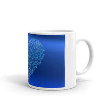 Laden Sie das Bild in den Galerie-Viewer, White glossy mug
