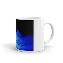 Laden Sie das Bild in den Galerie-Viewer, White glossy mug