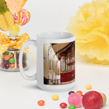 Laden Sie das Bild in den Galerie-Viewer, 15101 BACH VOL. 1 - ORGEL EPISCOPAL CHURCH OF THE TRANSFIGURATION (White glossy mug)