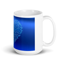 Laden Sie das Bild in den Galerie-Viewer, White glossy mug