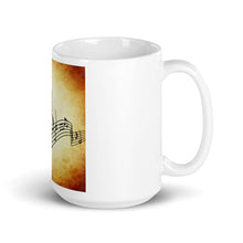 Laden Sie das Bild in den Galerie-Viewer, White glossy mug