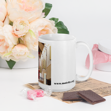 Laden Sie das Bild in den Galerie-Viewer, 15101 BACH VOL. 1 - ORGEL EPISCOPAL CHURCH OF THE TRANSFIGURATION (White glossy mug)