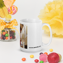 Laden Sie das Bild in den Galerie-Viewer, 15101 BACH VOL. 1 - ORGEL EPISCOPAL CHURCH OF THE TRANSFIGURATION (White glossy mug)