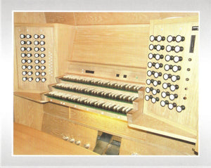 13071 Almut Rössler an der Marcussen-Orgel im Dom zu Wesel